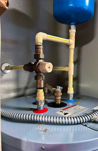 https://menorahotwater.com.au/uploads/2025/06/gas-hot-water-system-35892.jpg