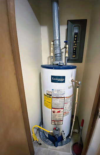 https://menorahotwater.com.au/uploads/2025/06/gas-hot-water-system-40702.jpg